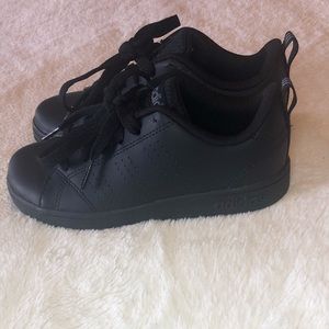Kids Black Adidas ⚡️